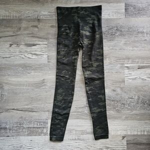 SPANX Women's Camouflage Leggings